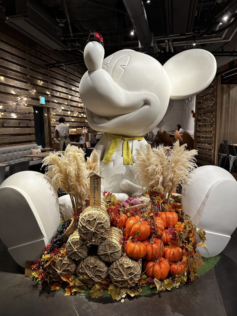 ディズニーハーベスト店内