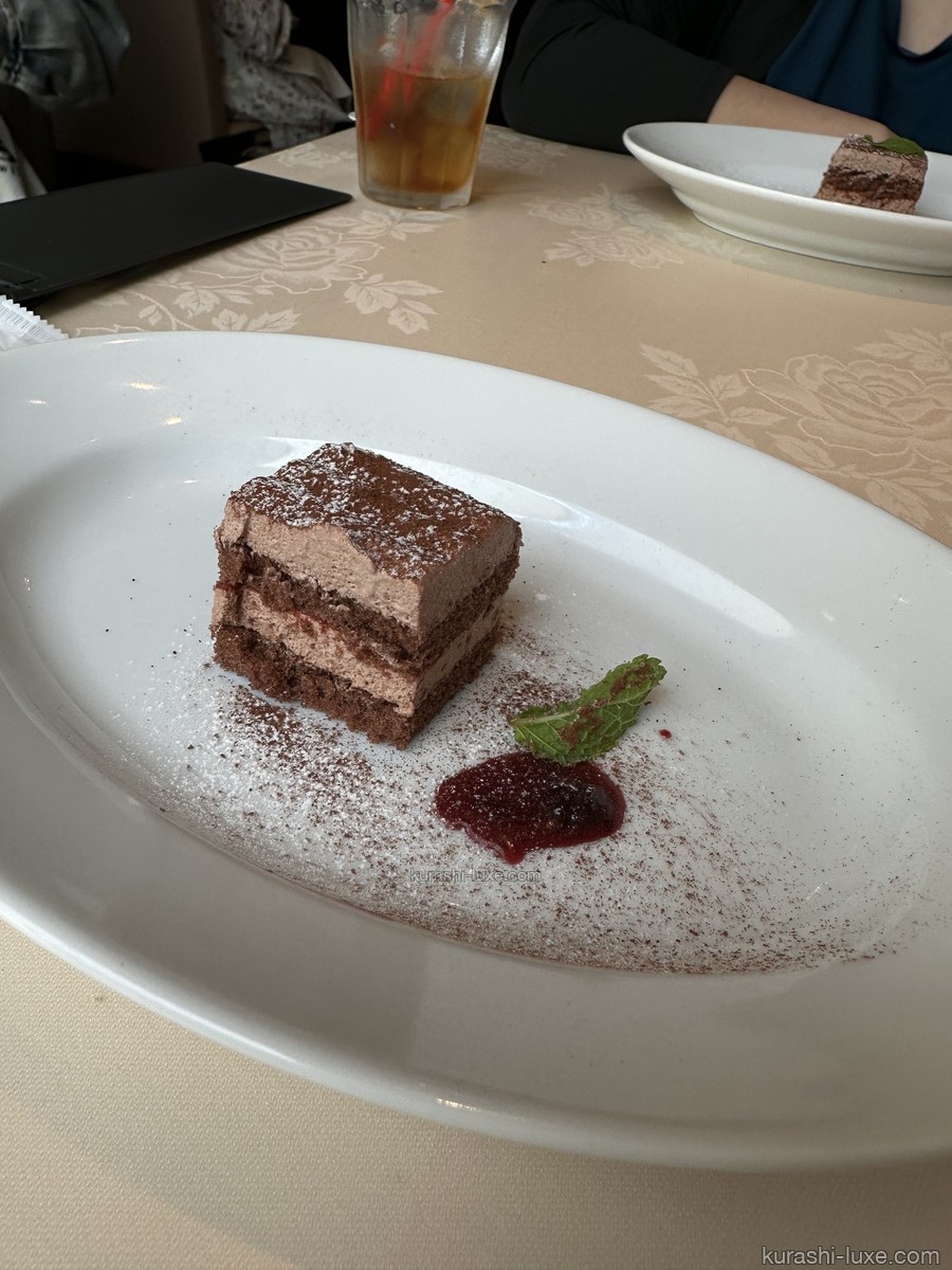 シェア用に盛り付けられたパスタ