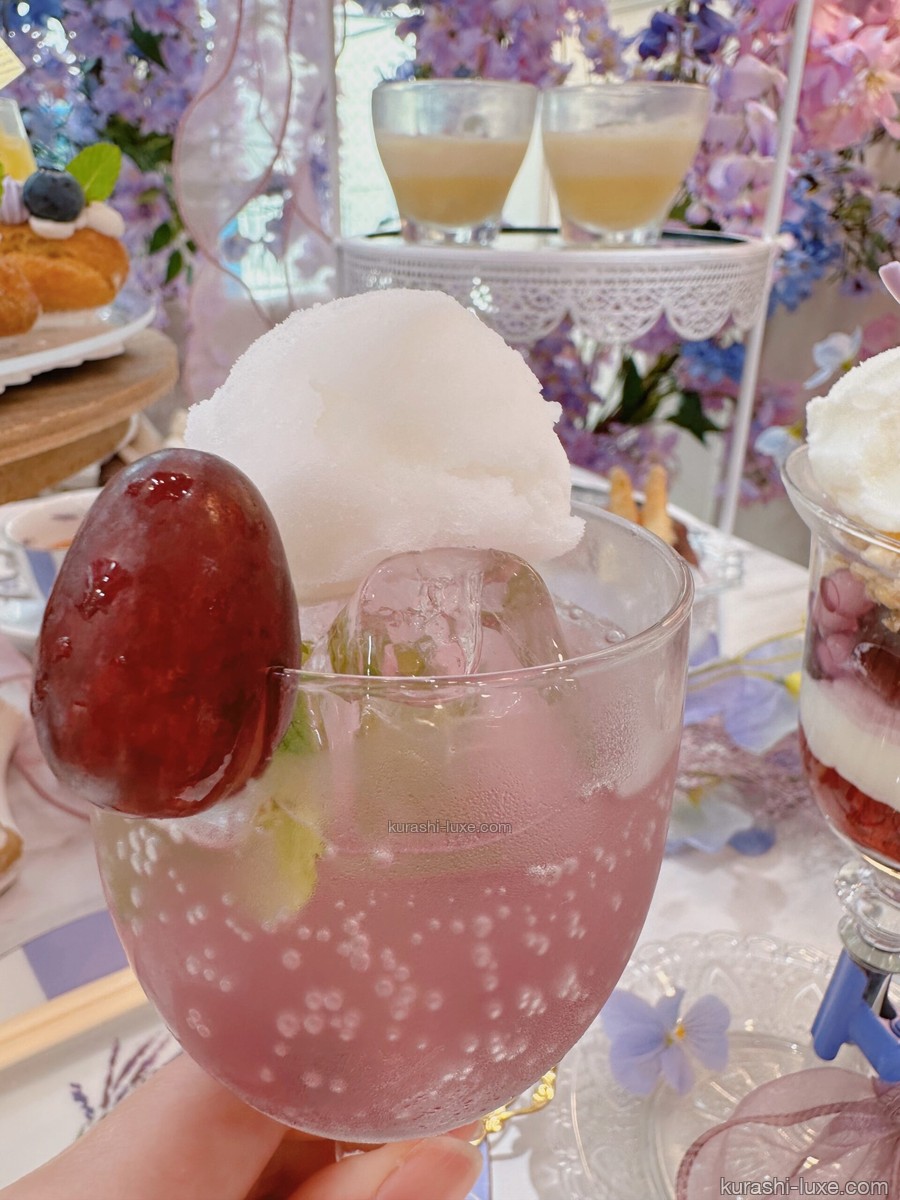 オートクチュールカフェの店内